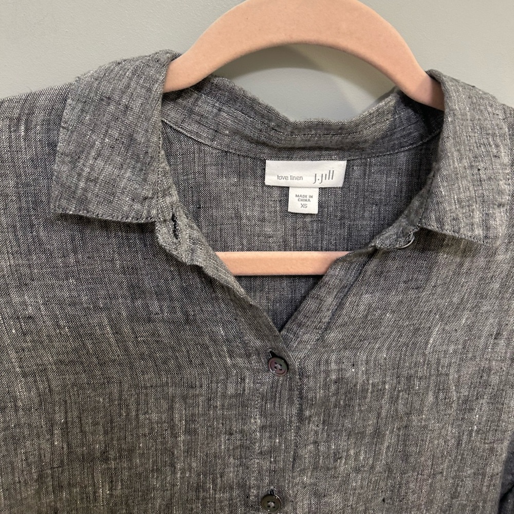 J. Jill Love Linen Gray Button down clinic size XS EUC T0800 - Picture 4 of 10